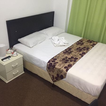 Hotel Singgah Inn Muar Kültér fotó
