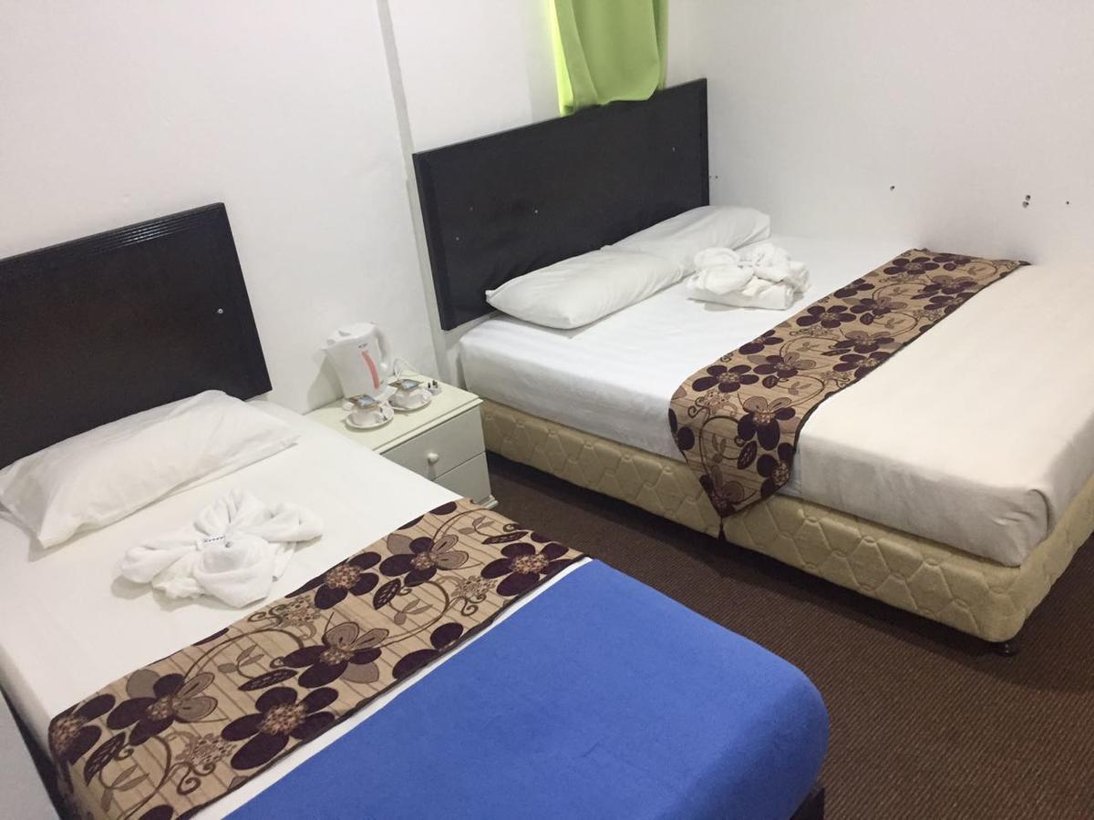 Hotel Singgah Inn Muar Kültér fotó
